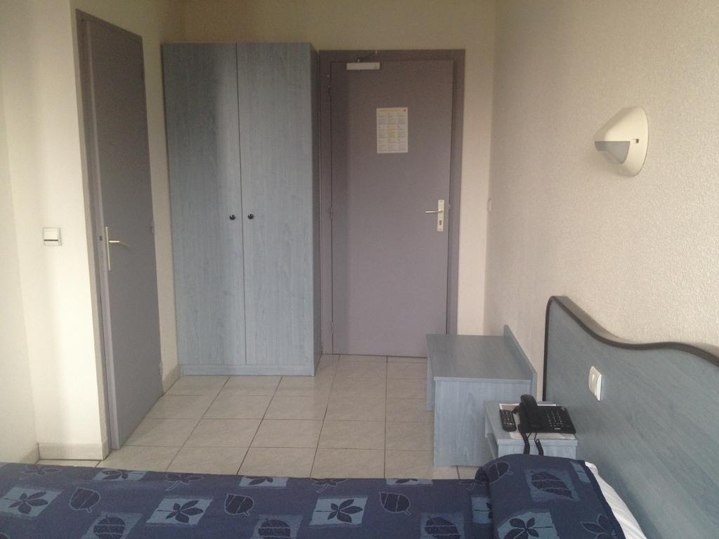 Hotel Le Strasbourg Mulhouse Room photo